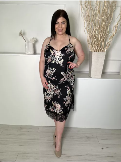 Atmosphere (L) Fekete Színes Virágos, Alul Csipke Szegélyes Díszkarika Pántos Ruha