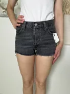 Levis (S) Fekete Elől Gombos, Zsebes Rojtos Aljú, Farmer Rövidnadrág