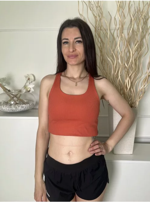 Girlfriend Collective (M) Tégla Anyagában Bodázott, Pántos Rugalmas Anyagú, Rövid Fazonú Felső