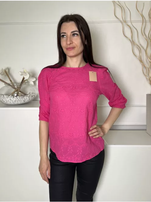 ÚJ Gallery (M) Pink Anyagában Lyukacsos Mintás Hátul Nyakban Gombos, 95% Pamut Felső