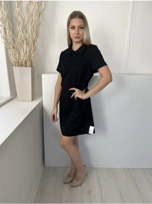 George (M) Fekete Zsebes, Kockás Hátul Cipzáros, Galléros Ruha