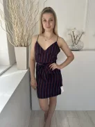 Pretty Little Thing (M) Barna-Sötétkék Narancs-Kék Csíkos, Hátul Cipzáros Derékban Megkötős, Pántos Ruha