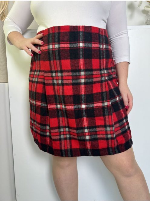 Papaya (L) Piros-Fekete Kockás, Hátul Cipzáros Bélelt, Szövet Szoknya