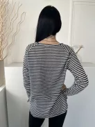 Emery Rose (M) Fekete-Fehér Csíkos, Csónak Nyakú Enyhén Áttetsző Felső