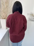 TU (L) Bordó Elől Végig Gombos, Mellnél Zsebes Galléros, Kordbársony Felső