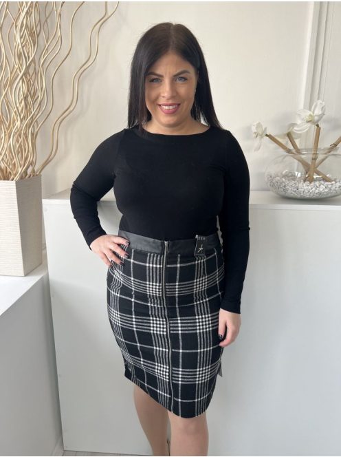 Atmosphere (L) Fekete Fehér Kockás, Elől Végig Cipzáros Felül Műbőr Szegélyes, Szatén Bélésű Szoknya