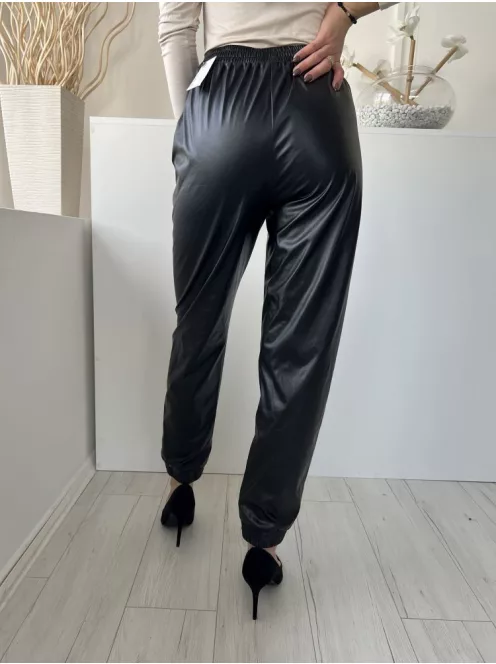 Shein (S) Fekete Gumisderekú, Gumírozott Aljú Műbőr  Nadrág