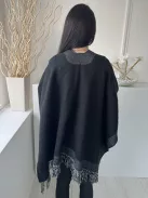  (M) Fekete-Szürke Rojtos Szegélyű Kapocs Nélküli Poncsó