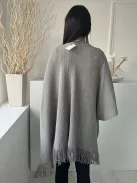 M&S (M) Szürke Anyagában Csillogós Rojtos Szegélyű, Kapocs Nélküli Poncsó