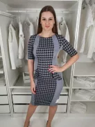 Diva (M) Szürke-Fekete Tyúklábmintás, Hátul Cipzáras Zsebes, Elegáns Ruha