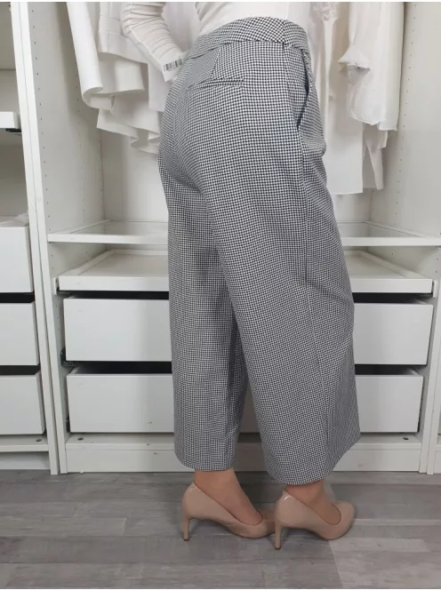 Primark (S) Fehér-Fekete Tyúklábmintás, Oldalt Cipzáros Elől Díszhajtásos, Zsebes Nadrág